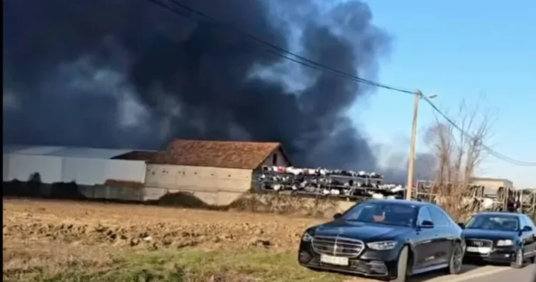 Vatrena stihija u Bukviku: Požar zahvatio fabriku “Alizino”, ima povrijeđenih