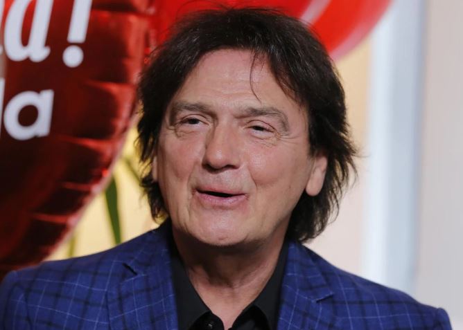 Incident na Dedinju: Policija istražuje bacanje eksplozivne naprave kod kuće Zdravka Čolića