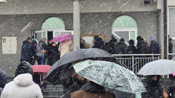 Tuga u Brčkom: Veliki broj građana na dženazi Erdoana Morankića