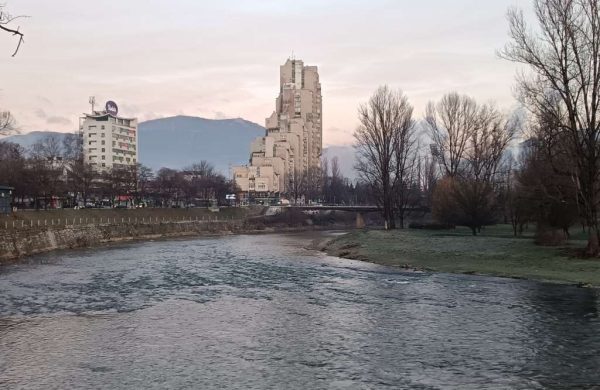 Vremenska prognoza: Oblačno i promjenljivo uz kišu, pad temperature krajem sedmice