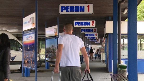 Sve više građana napušta Bosna i Hercegovina: Razlozi su ekonomija, politika i nesigurnost