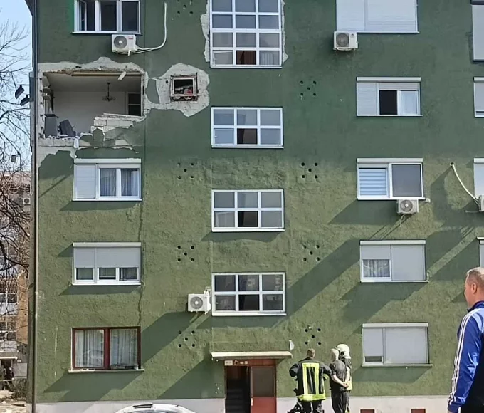 Eksplozija u stanu u Zenici odnijela jedan život, supruga povrijeđena