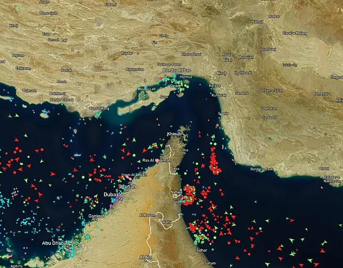 Teheran tvrdi da je obustavljen prolaz kroz Hormuški moreuz