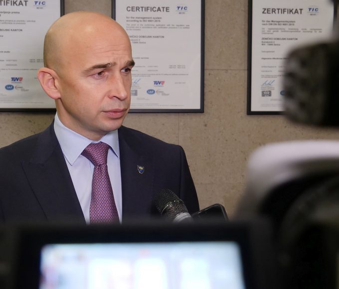 Vlada ZDK isplaćuje jednokratnu pomoć od 450 KM povodom Dana nezavisnosti BiH