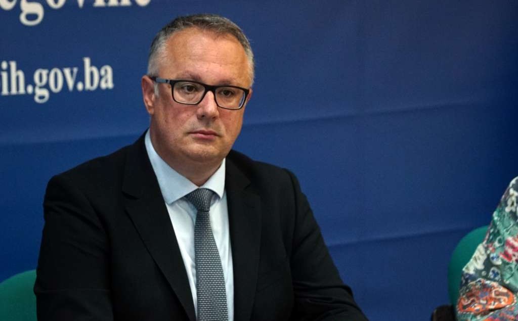 Sanel Kajan tvrdi: Poslana mi koverta s metkom i fotografijama moje djece