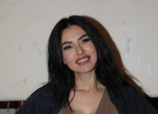 SIJEVALE BRADAVICE: Tanja Savić pjevala bez gaća i brusa! Šta joj se desilo, pokazala previše!!!